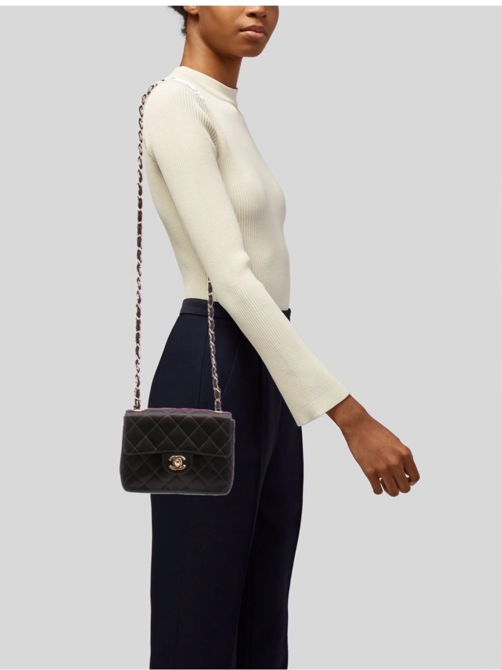 Bloomingdale's Black Quilted Shoulder Bag with Gold Chain